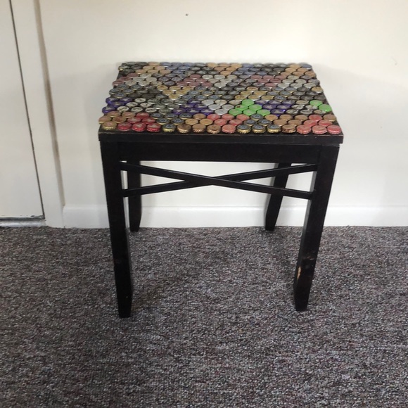 A bottle cap stand - Picture 2 of 4